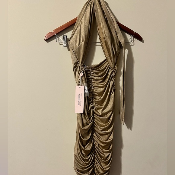 Oh Polly! Halter dress - Picture 2 of 2